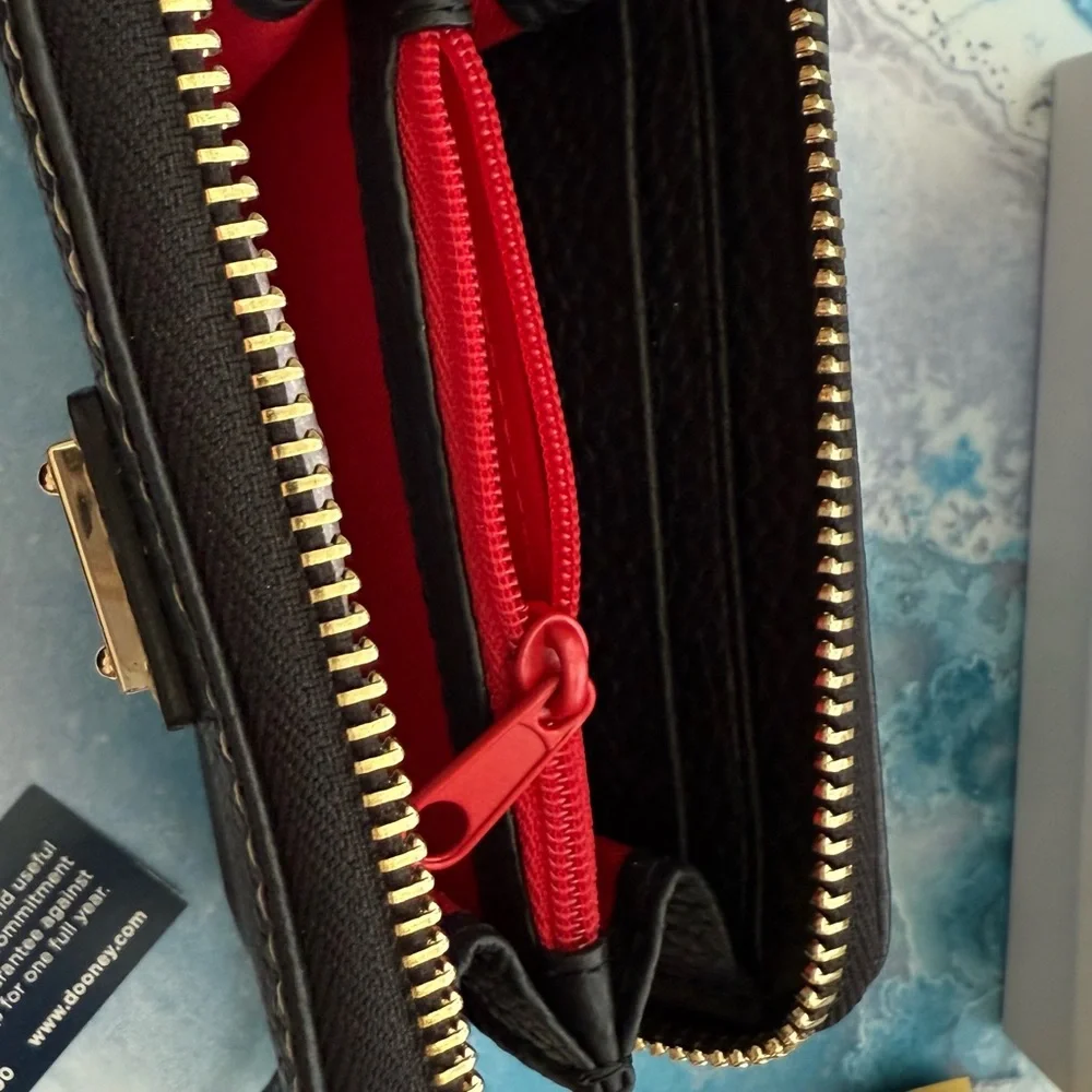 Dooney & Bourke Large Zip Around Credit Card Case